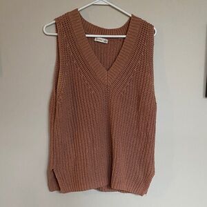 Gentle Fawn Women's V-Neck Sweater Vest